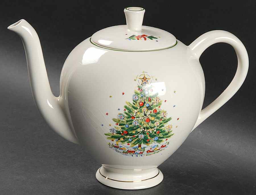 Christmas Eve (Earthenware, Green, Gold) Teapot & Lid by Salem-1
