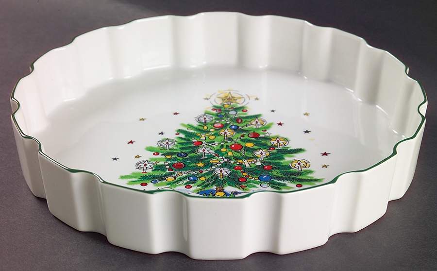 Christmas Eve (Porcelain) 10" Quiche by Salem-1