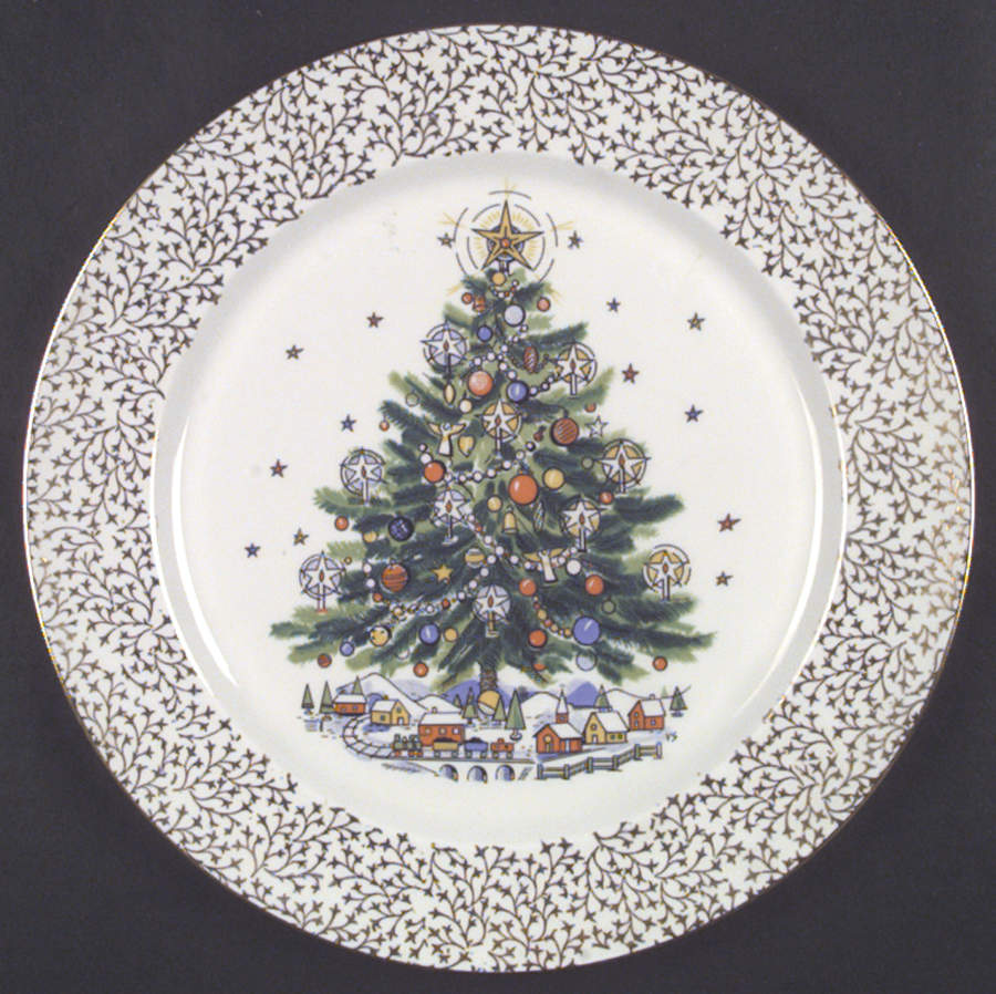 Christmas Eve Dinner Plate by Salem-1