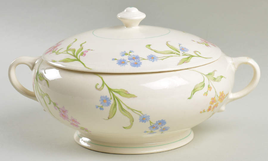 Claudia Round Covered Vegetable by Salem-1