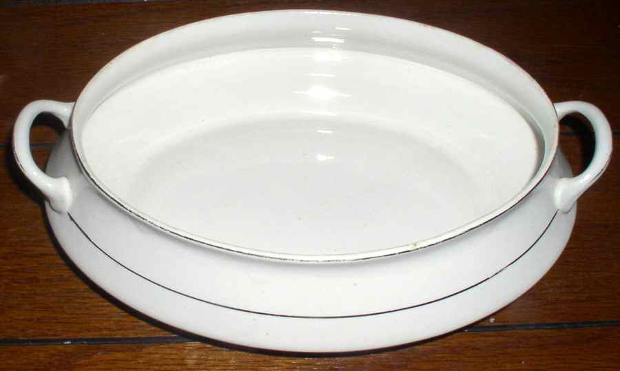 Commodore Oval Vegetable No Lid by Salem-1