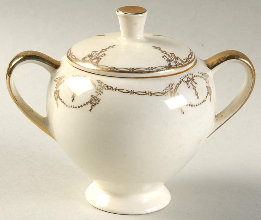 Commodore Sugar Bowl & Lid by Salem-1