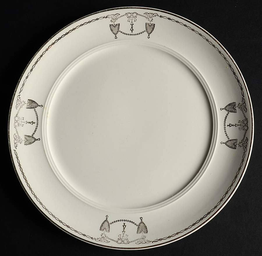 Commodore Luncheon Plate by Salem-1
