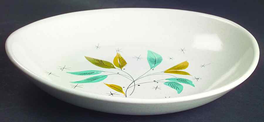 Daybreak (Freeform) 10" Round Vegetable Bowl by Salem-1
