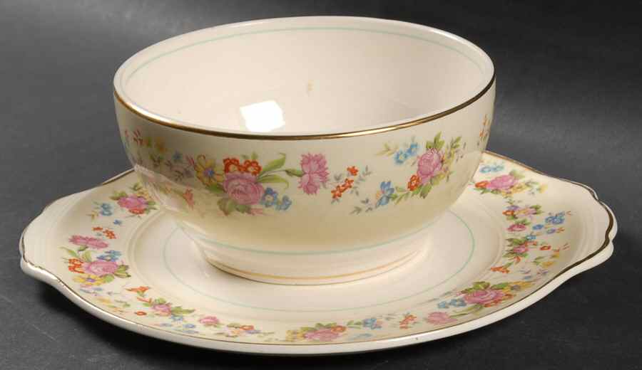 Debutante Round Gravy Boat & Underplate by Salem-1