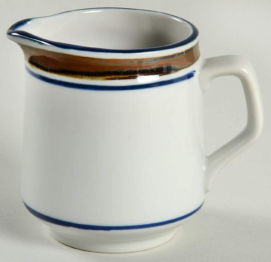 Georgetown Creamer by Salem-1