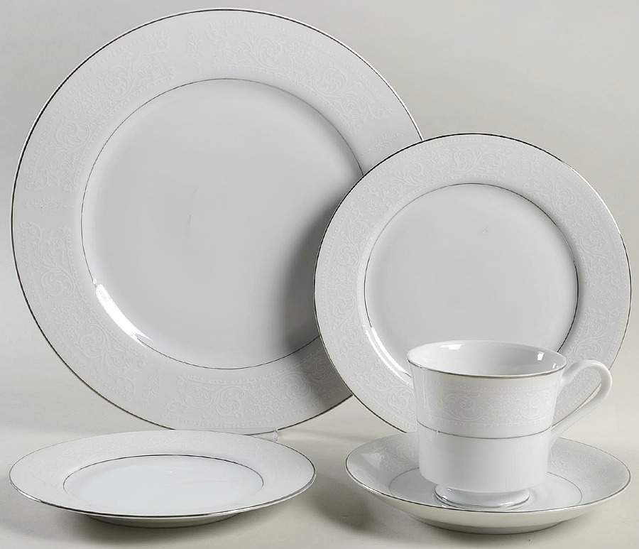 Lace Bouquet (Platinum Trim) 5 Piece Place Setting by Salem-1