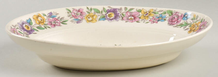 Lansdowne 9" Oval Vegetable Bowl by Salem-1