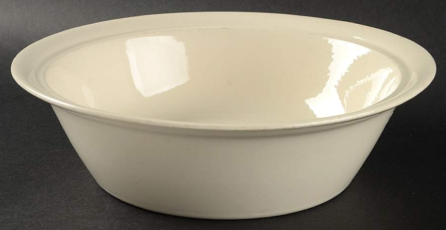 Maple Leaf Round Vegetable No Lid by Salem-1