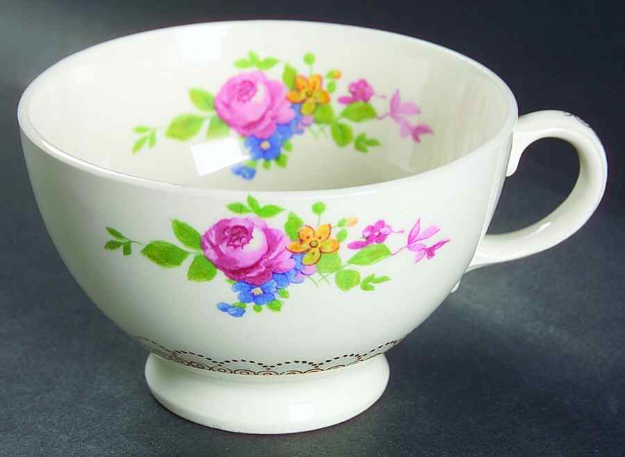 Maryland Footed Cup by Salem-1
