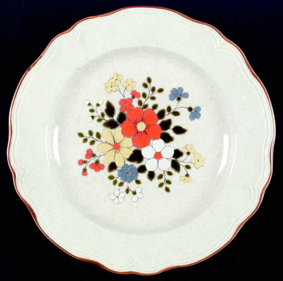 Meadow Dinner Plate by Salem-1