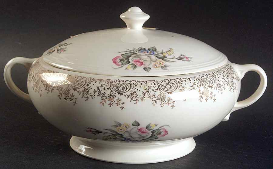 Royal Rose Bouquet Round Covered Vegetable by Salem-1