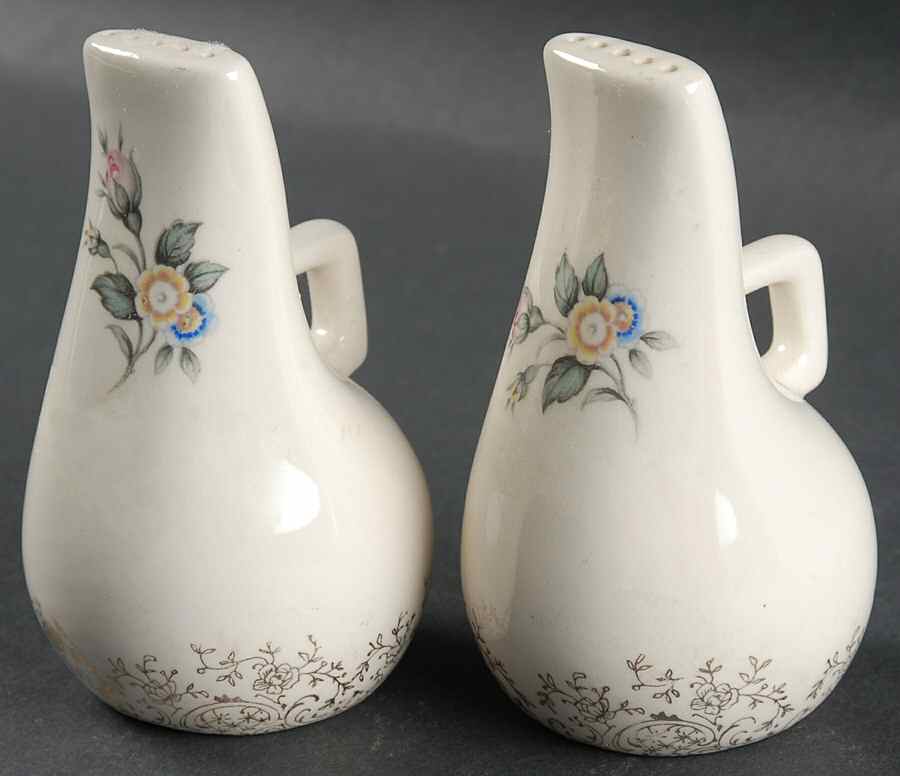 Royal Rose Bouquet Salt & Pepper Set by Salem-1