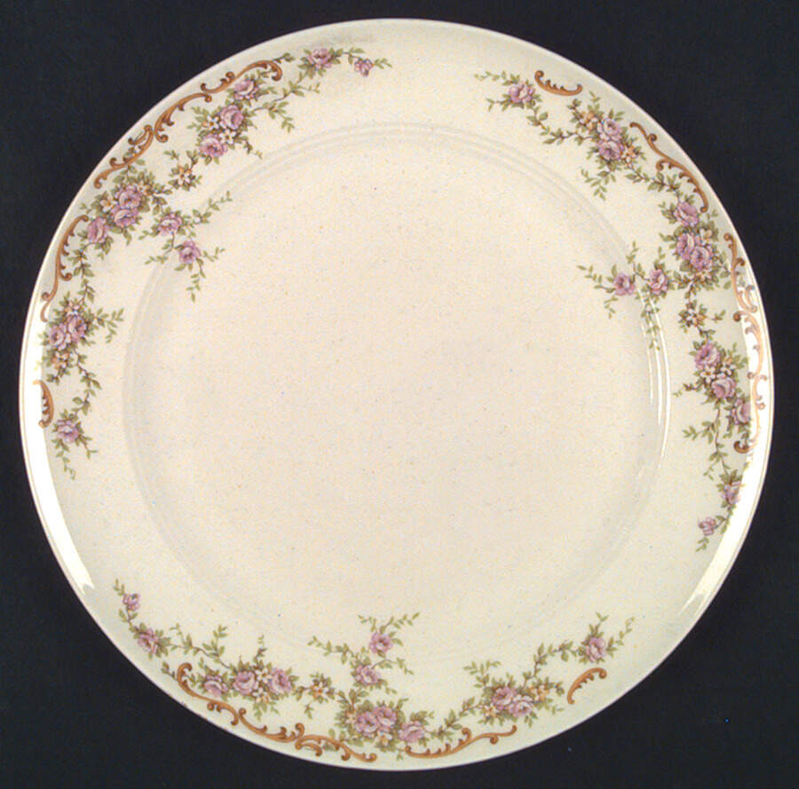 Sandra Luncheon Plate by Salem-1