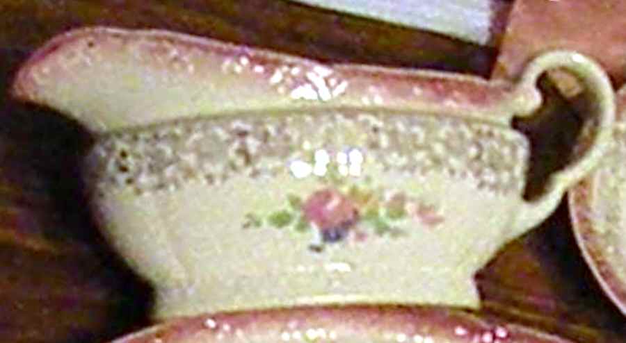 SLM29 Gravy Boat by Salem-1
