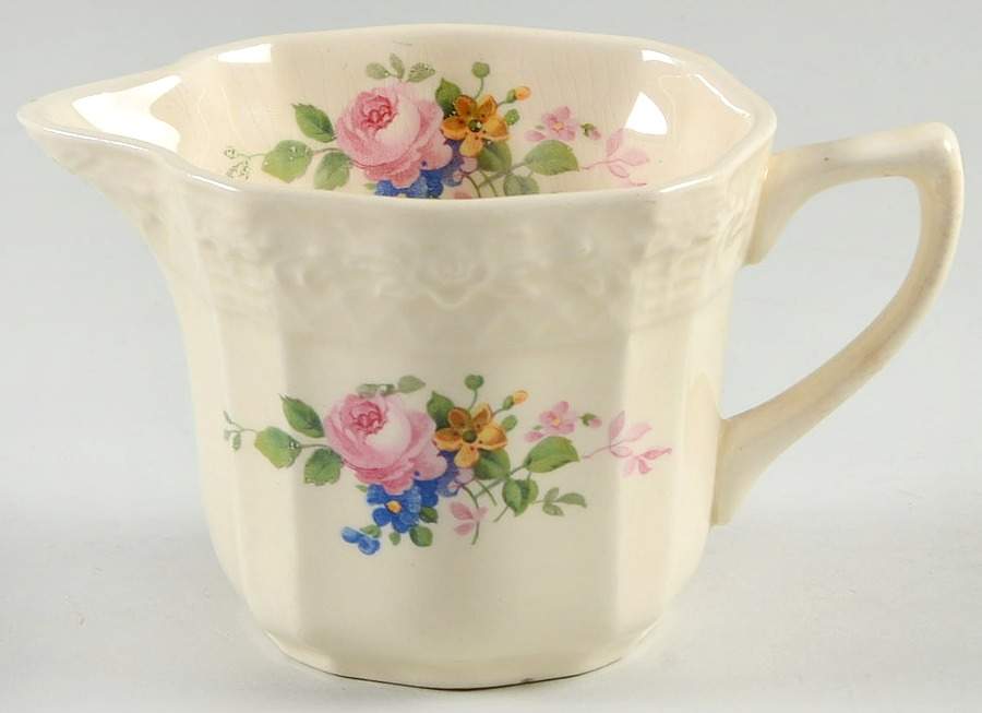 SLM46 Creamer by Salem-1