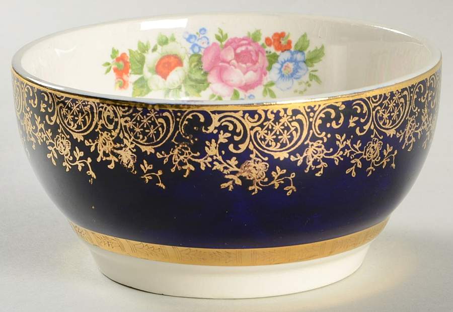 SLM76 Cranberry Bowl by Salem-1