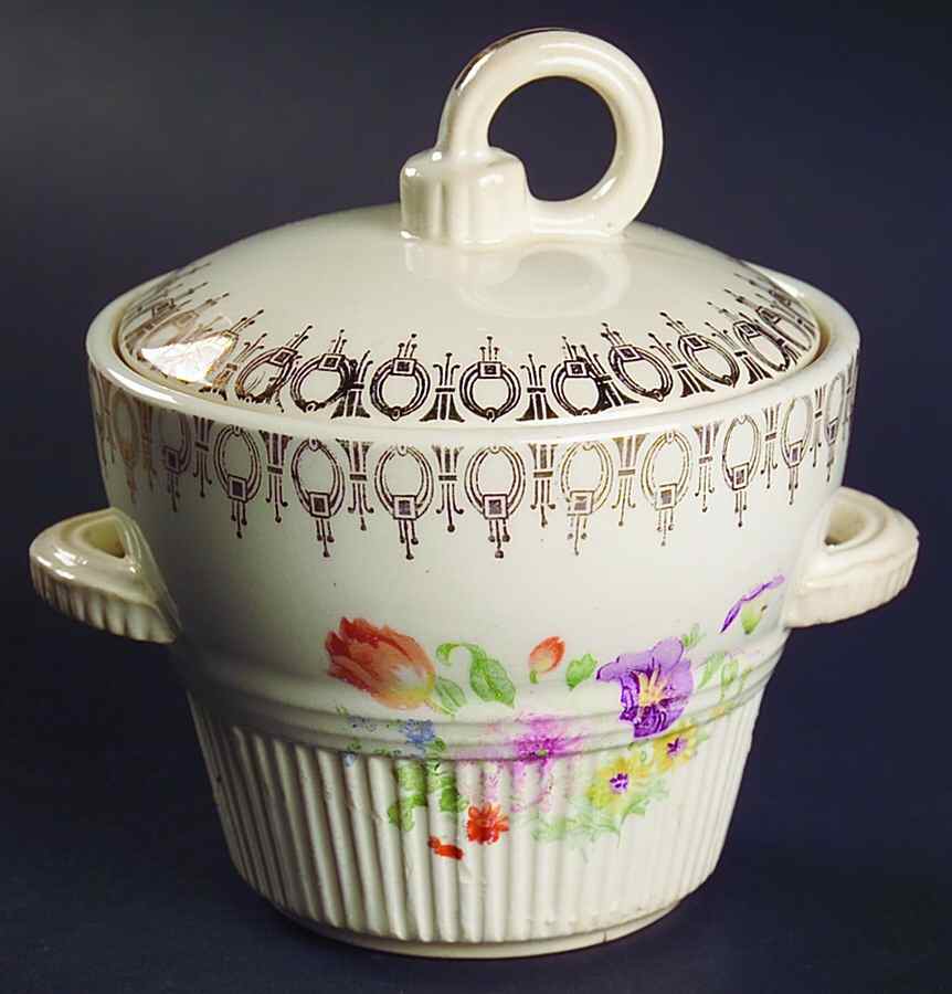 Rust Tulip (Victory) Sugar Bowl & Lid by Salem-1