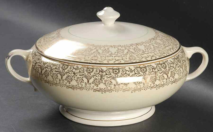 Sovereign Round Covered Vegetable by Salem-1