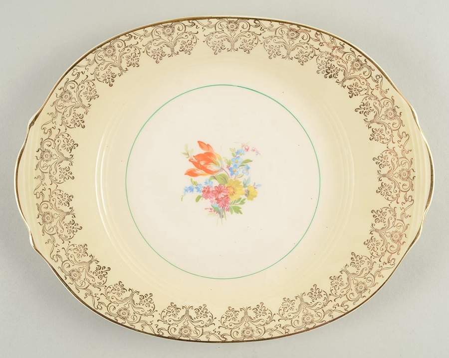 Sovereign 11" Oval Serving Platter by Salem-1