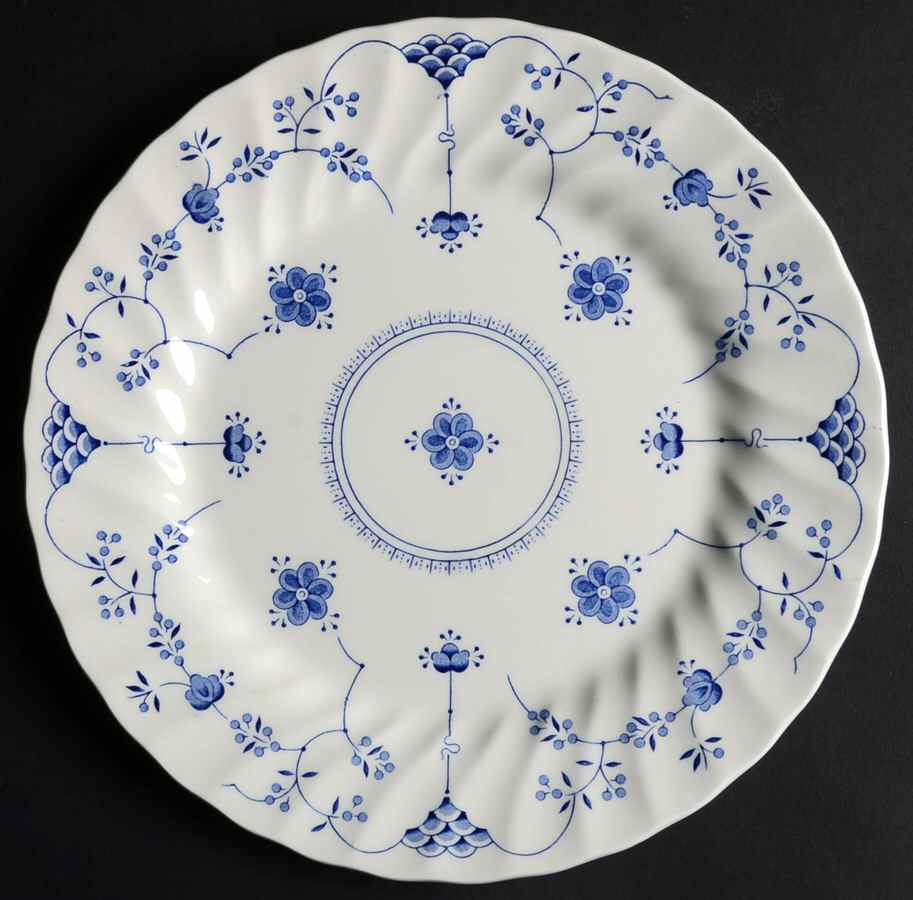 Yorktown Dinner Plate by Salem-1