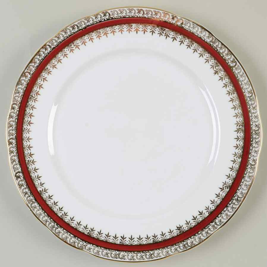 Sarum Maroon Luncheon Plate by Salisbury-1