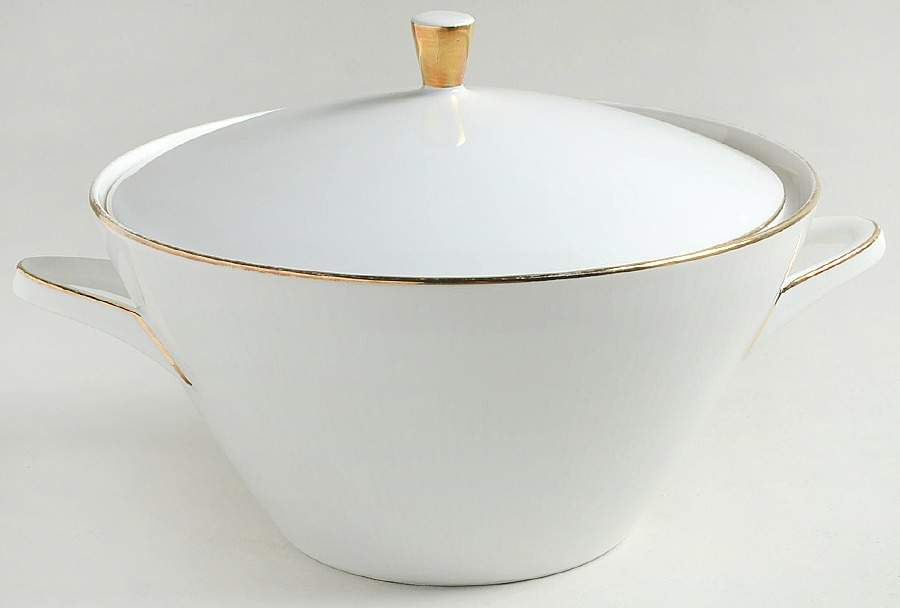 19330 Round Covered Vegetable by Seltmann-1