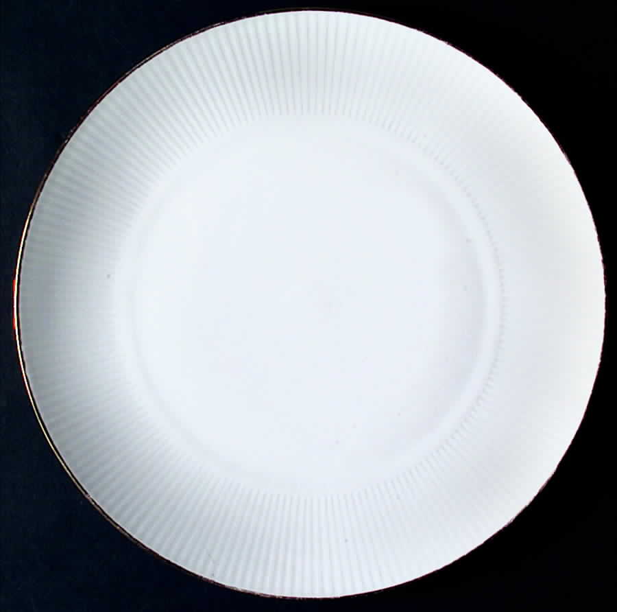 19330 Luncheon Plate by Seltmann-1