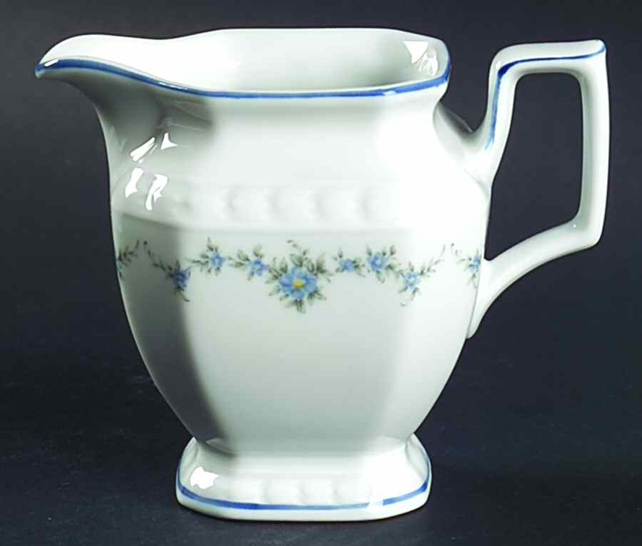 SLT369 Creamer by Seltmann-1