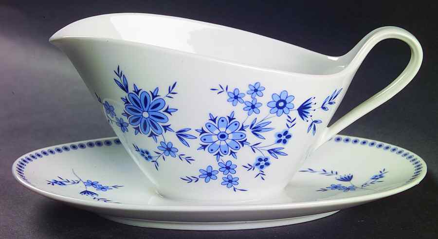 Bavarian Blue Gravy Boat with Attached Underplate by Seltmann-1