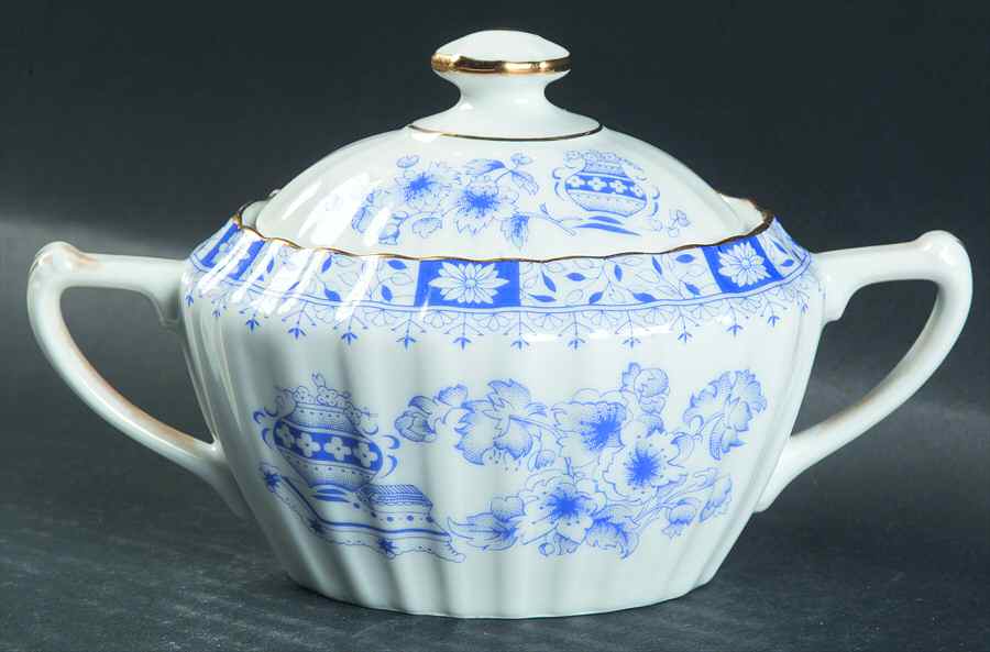 China Blau Oval Sugar Bowl & Lid by Seltmann-1