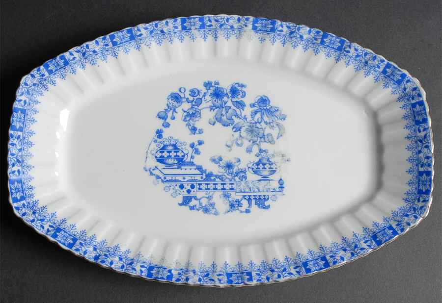 China Blau 11" Oval Serving Platter by Seltmann-1