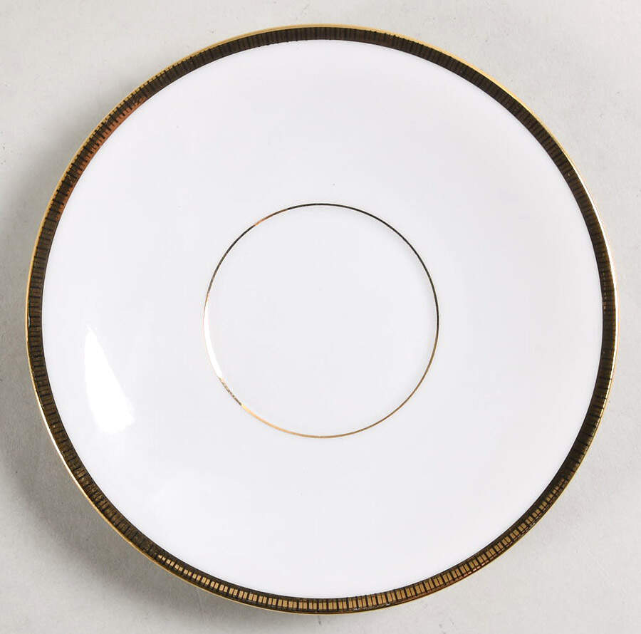 Crescent Saucer by Seltmann-1