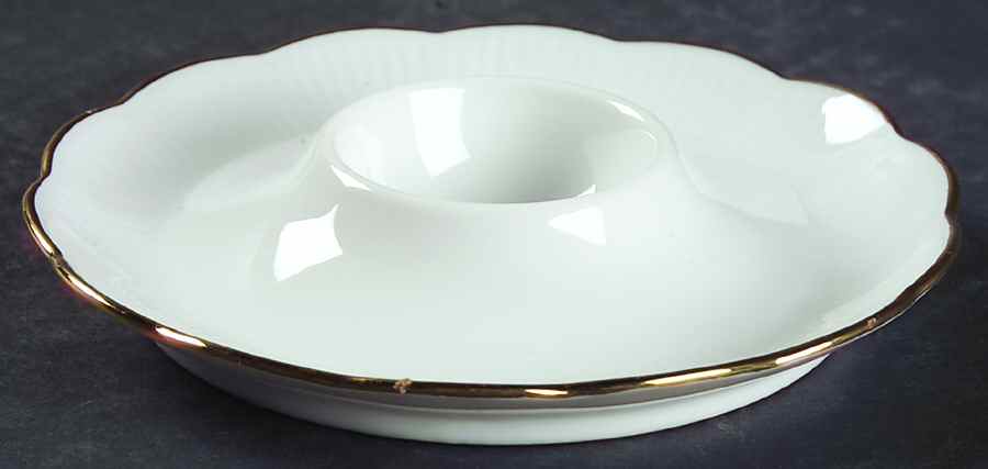 Jasmin Gold Egg Holder by Seltmann-1