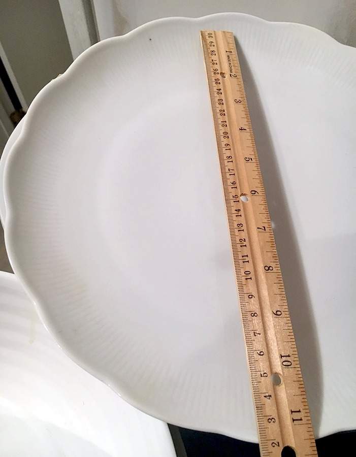 Jasmin White 11" Chop Plate (Round Platter) by Seltmann-1