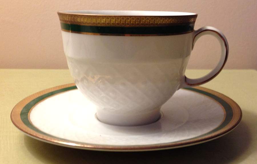Polonaise Green Flat Cup & Saucer Set by Seltmann-1
