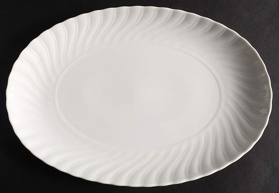 Regina 14" Oval Serving Platter by Seltmann-1