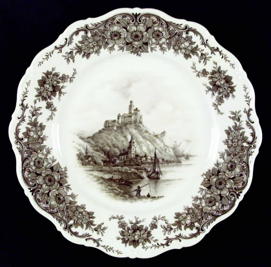 Rhinegau (Scalloped) Luncheon Plate by Seltmann-1