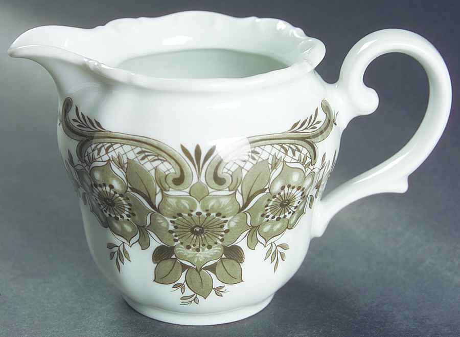 Rhinegau (Scalloped) Mini Creamer by Seltmann-1