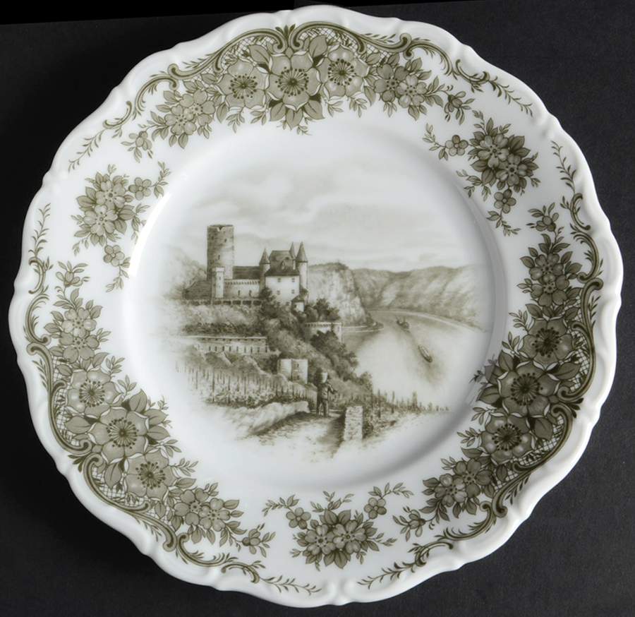 Rhinegau (Scalloped) Salad Plate by Seltmann-1