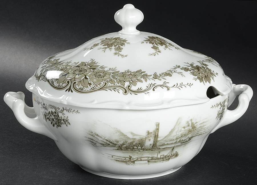 Rhinegau (Scalloped) Tureen &  Lid by Seltmann-1