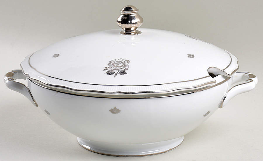 SLT32 Tureen &  Lid by Seltmann-1