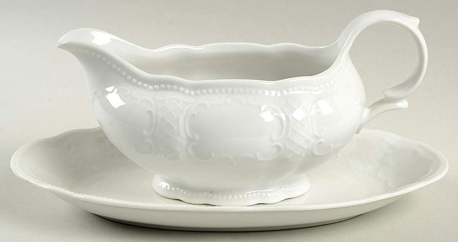 Vienna White Gravy Boat & Underplate by Seltmann-1