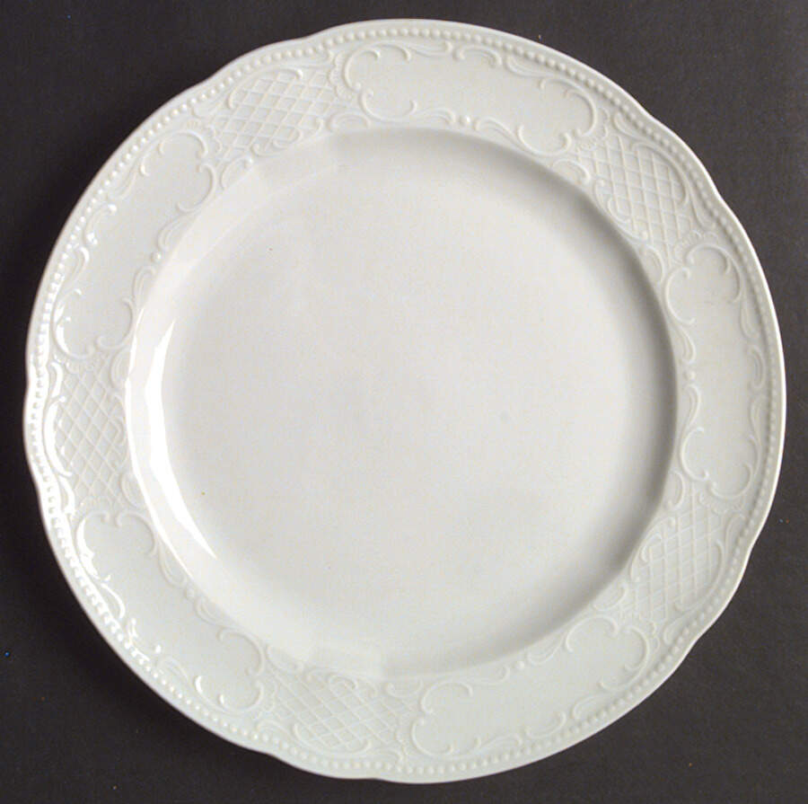 Vienna White Dinner Plate by Seltmann-1