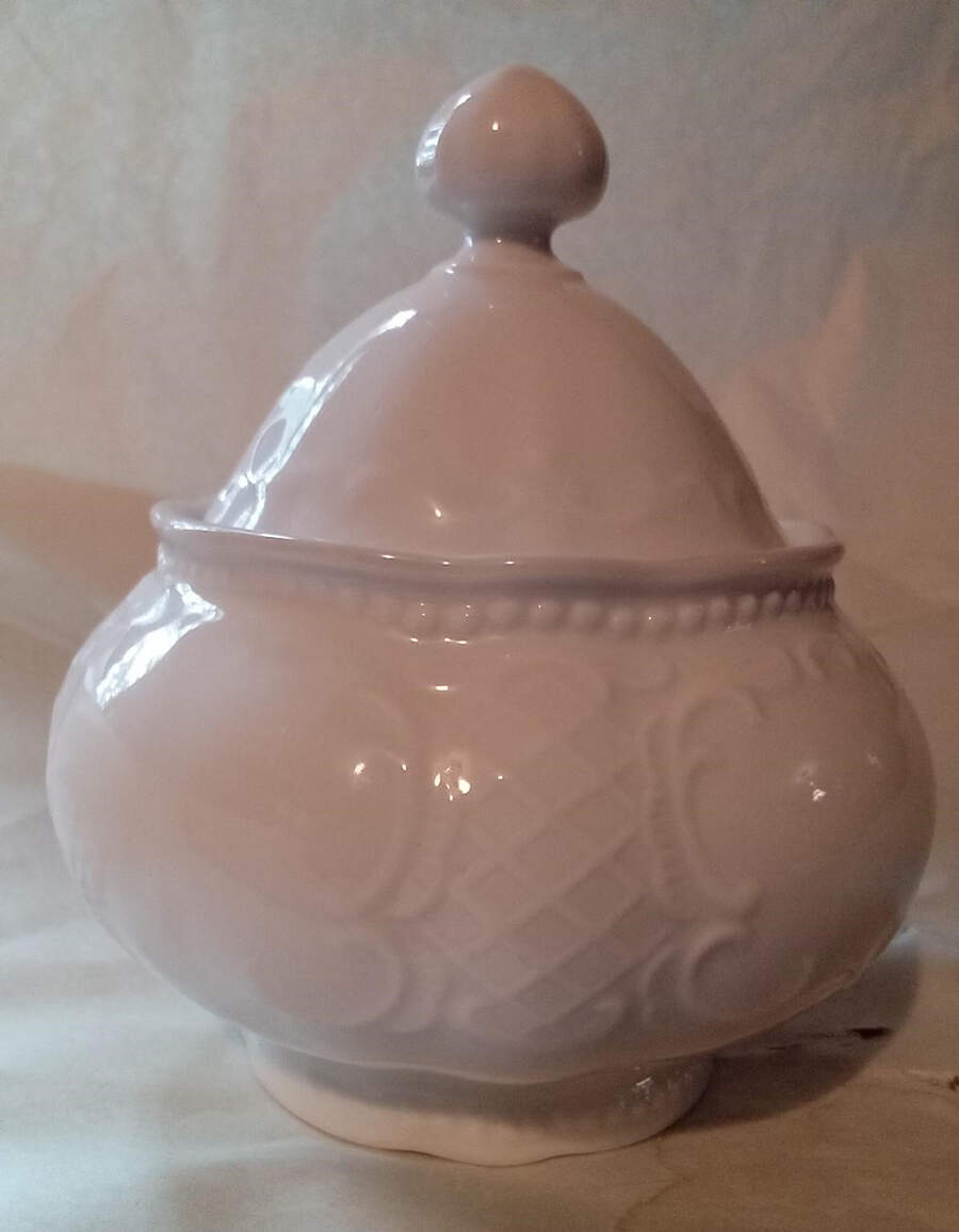 Vienna White Sugar Bowl & Lid by Seltmann-1