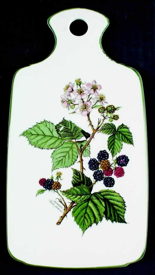 Waldbeere Cheese and Cracker Board by Seltmann-1