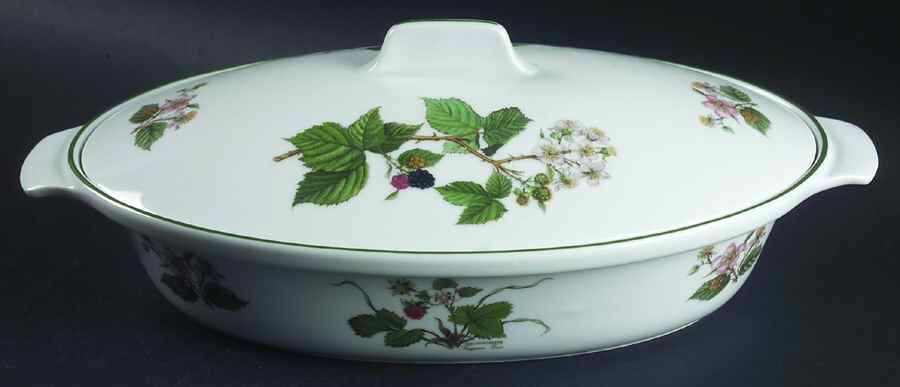 Waldbeere 1.5 Quart Oval Covered Casserole by Seltmann-1