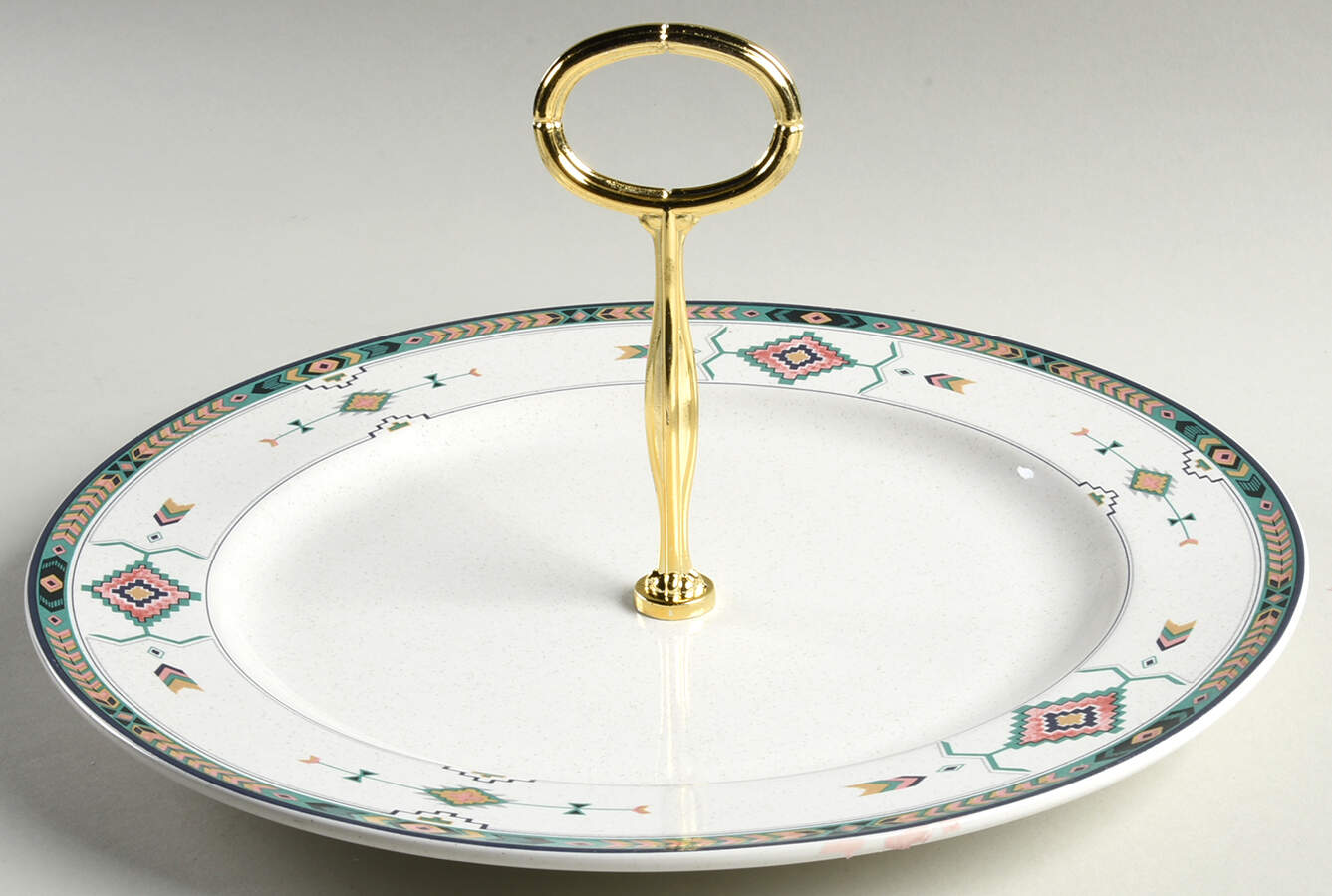 Adirondack Round Serving Plate with Center Handle (Dp) Hc by Studio Nova-1