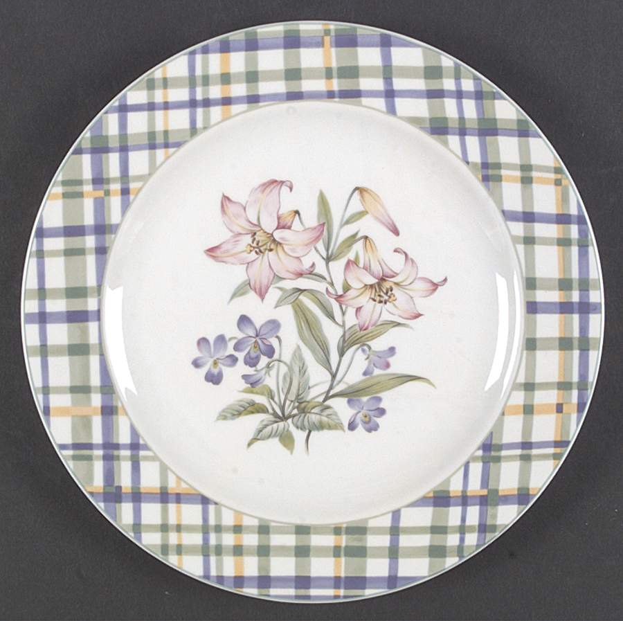 Country Blossom Dinner Plate by Studio Nova-1