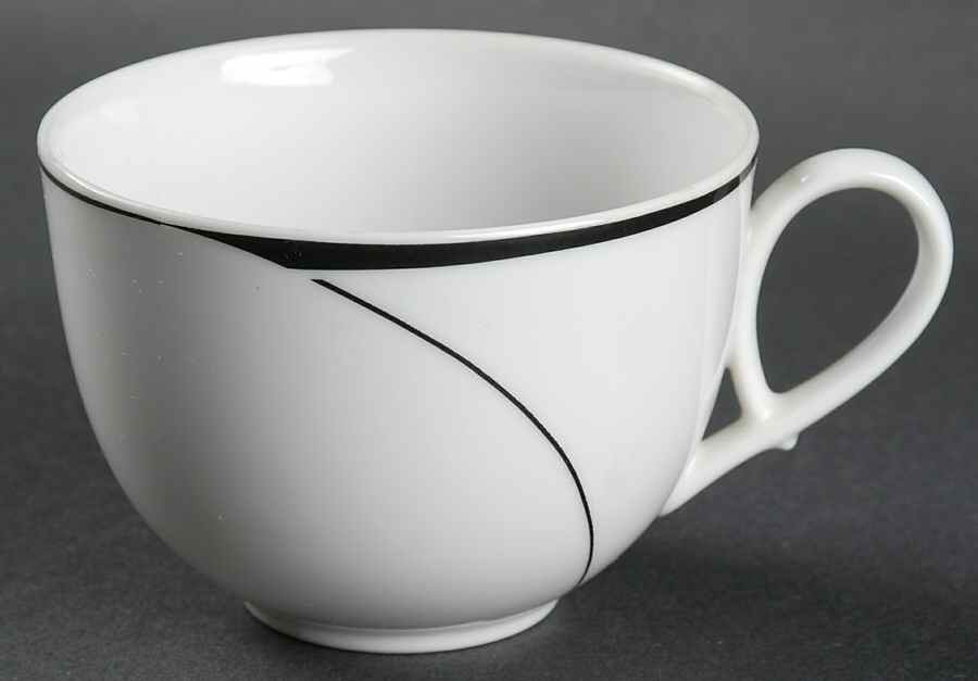 Cortina Black Flat Cup by Studio Nova-1